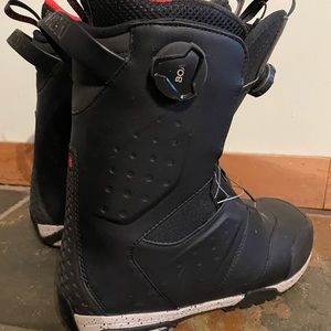 Salomon high performance snowboard boots women’s 9.5/men’s 8